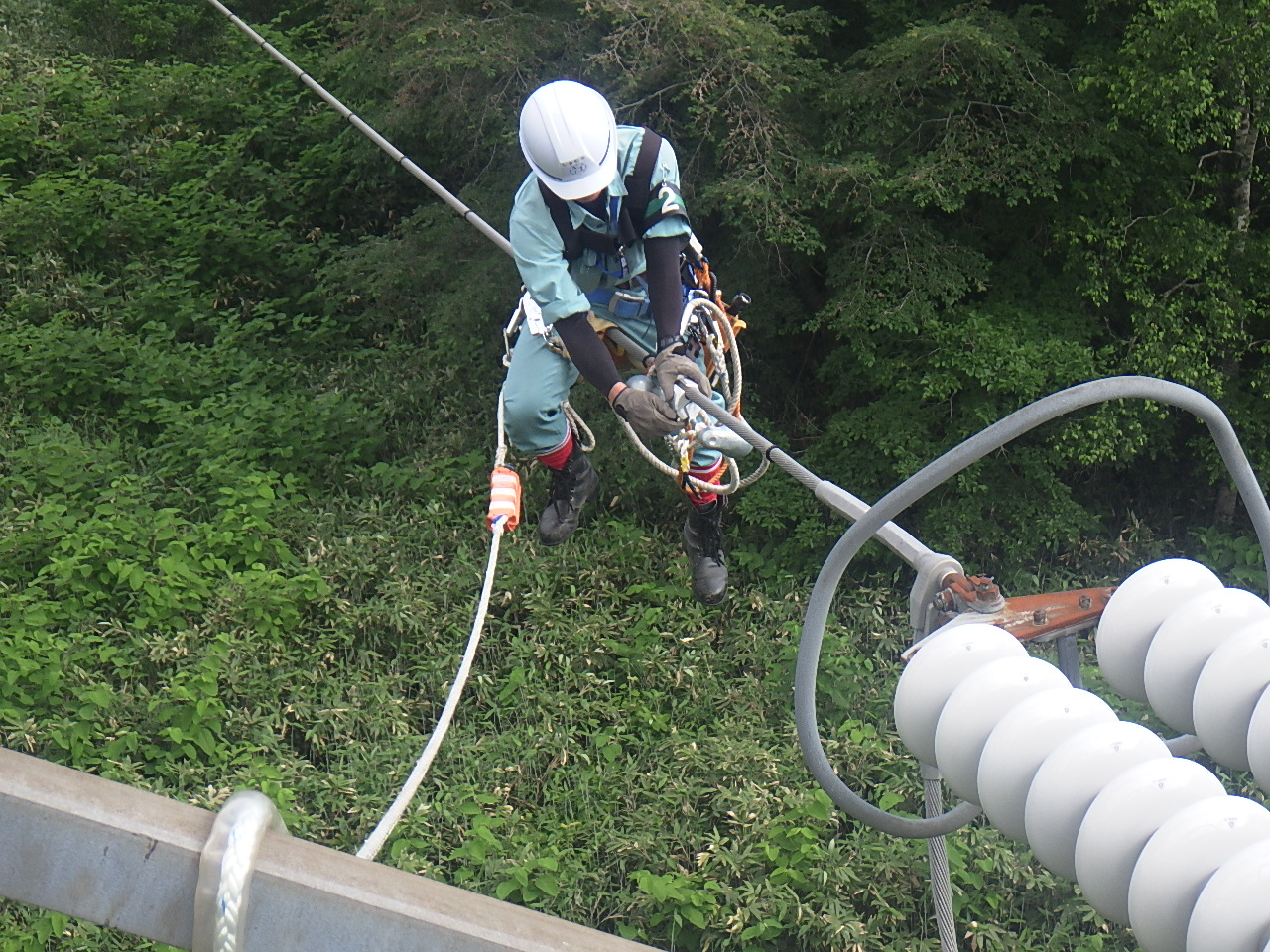 室蘭西幹線振動防止ダンパー取替